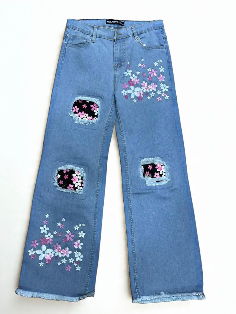 FLORAL RIPPED JEANS